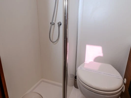 Elan Impression 50.1 między profesjonalistami a osobami prywatnymi w Sibenik