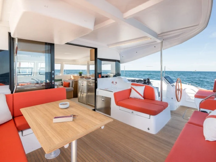 Wynajmij Katamaran z lub bez skippera Excess w Raiatea Island