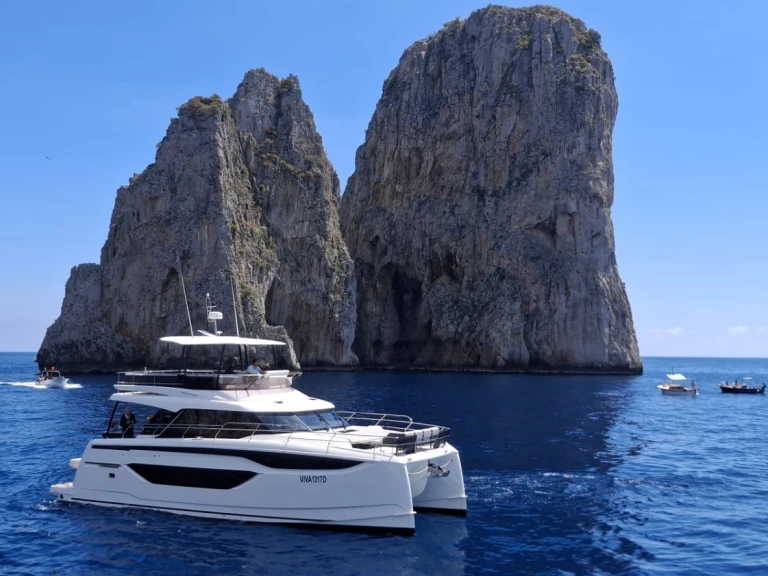 Wynajmij Prestige Prestige M48 w Castellammare di Stabia