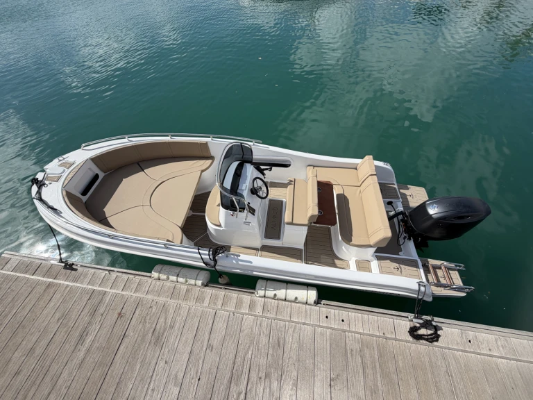 Wynajem Motorówka Allegra Boats z patentem 
