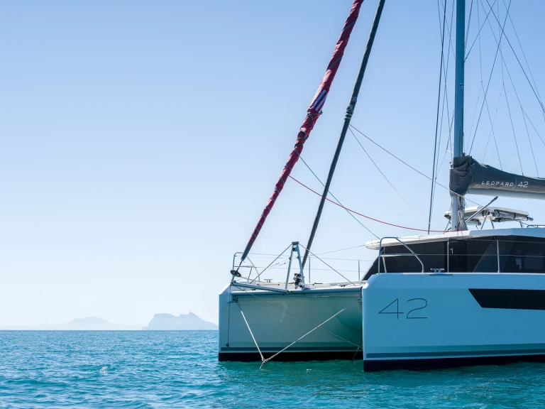 Wynajmij Katamaran z lub bez skippera Leopard w Puerto Sotogrande