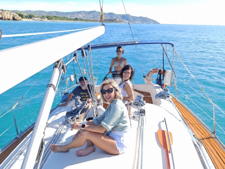 Wynajem łodzi Sitges tanio Bavaria 38 Cruiser