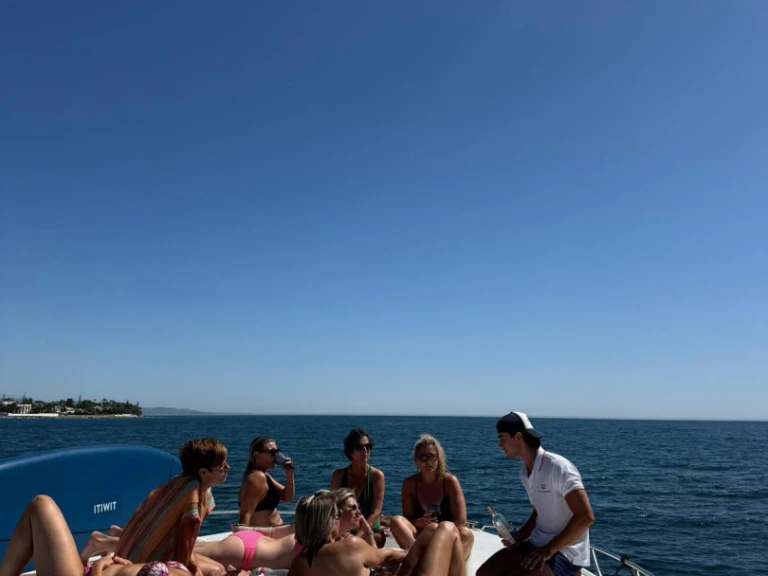 Wynajem łodzi Sunseeker Predator 63 w Puerto Deportivo de Marbella na SamBoat 