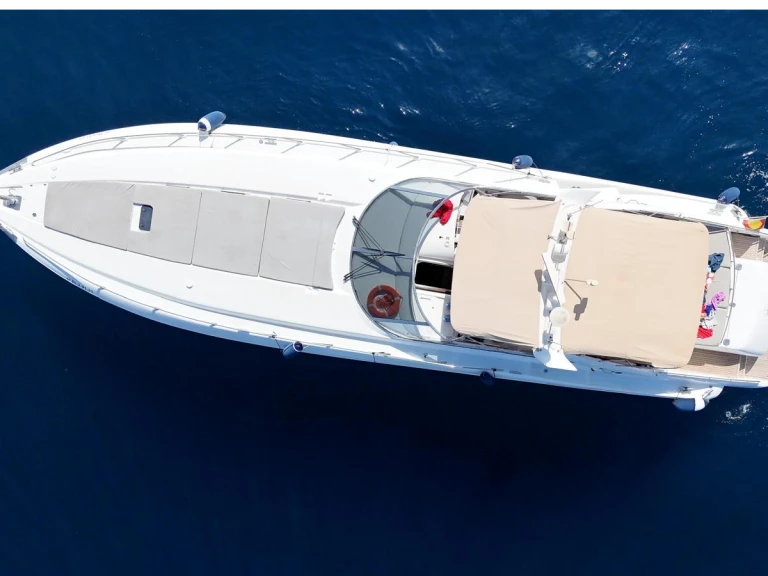 Wynajmij Sunseeker Predator 63 w Puerto Deportivo de Marbella