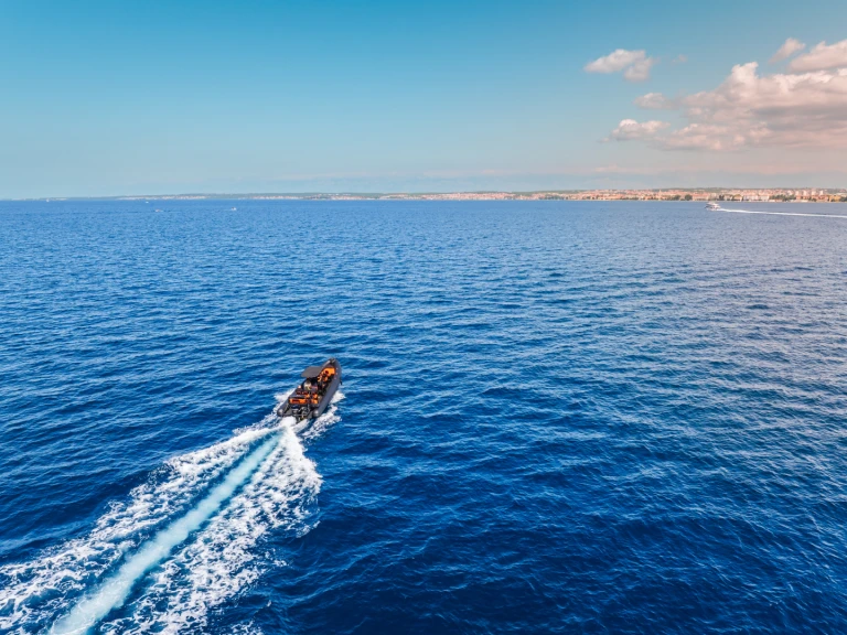 Wynajmij Łódż półsztywna z lub bez skippera Sea Marine w Preko