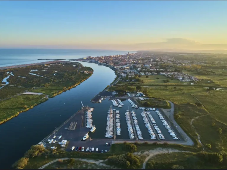 Wynajem łodzi Le Cap d'Agde tanio Edel Cat 33