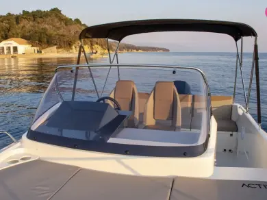 Wynajem w Kolýmpia- Quicksilver Activ 675 Sundeck na SamBoat