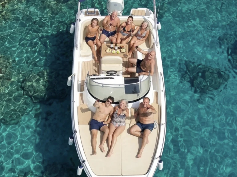 Wynajem łodzi Portals Nous tanio Saver 750 Cabin 