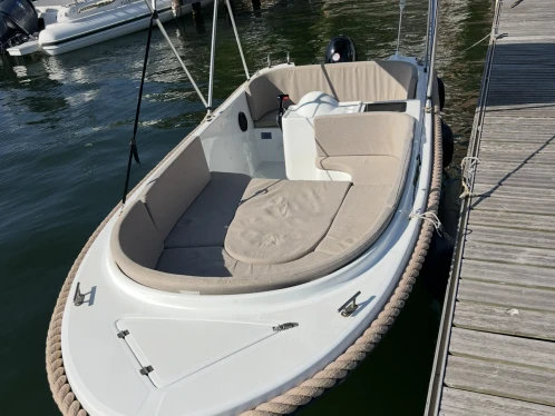 Wynajmij Motorówka z lub bez skippera Valory w Marsylia