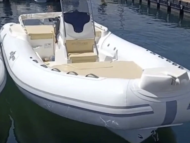 Wynajem łodzi Favignana tanio Wave 20