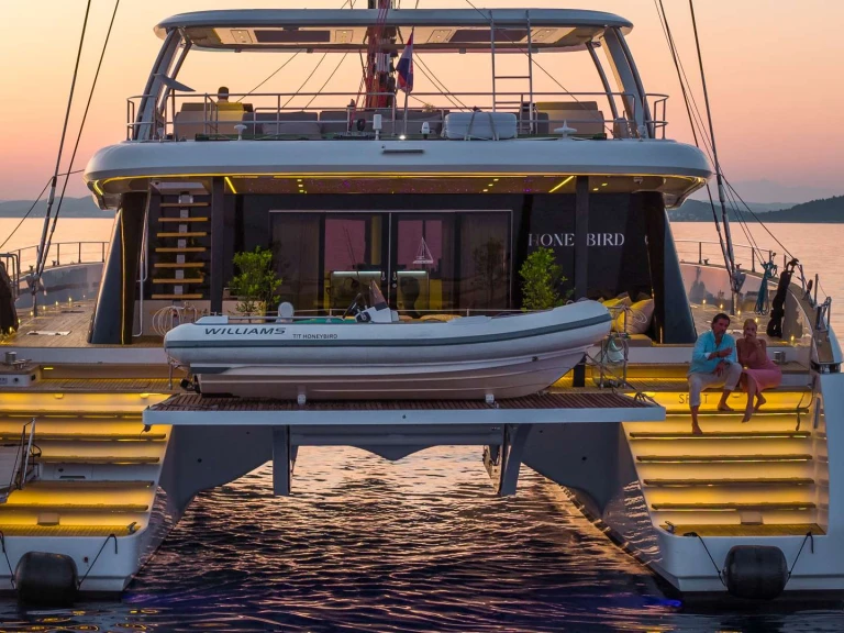 Wynajmij Luksusowy jacht z lub bez skippera Sunreef w Sibenik