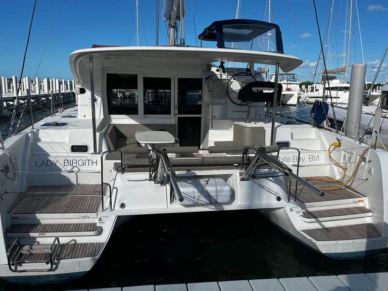 Wynajem łodzi Road Town tanio Lagoon 40