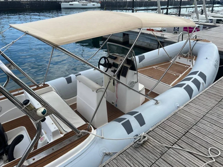 Wynajem łodzi Tivat tanio Stingray Predator 640