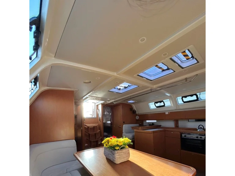 Wynajem łodzi Bavaria Bavaria Cruiser 51 (5 cab.) w Alimos na SamBoat 