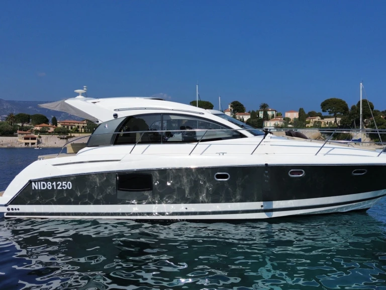 Wynajem Luksusowy jacht w Paris - Prestige Yachts 590