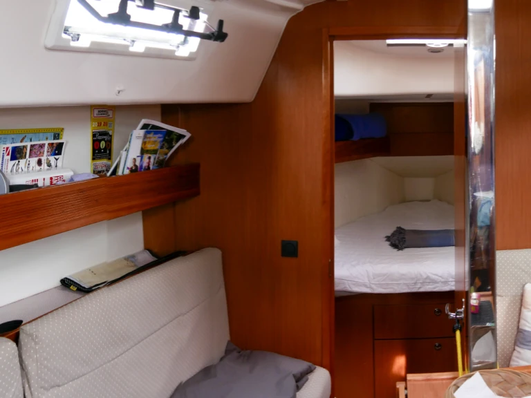 Bavaria Bavaria 32 Cruiser między profesjonalistami a osobami prywatnymi w Bormes-les-Mimosas