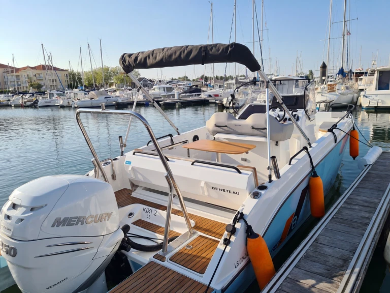 Wynajmij Motorówka z lub bez skippera Bénéteau w Les Sables-d'Olonne