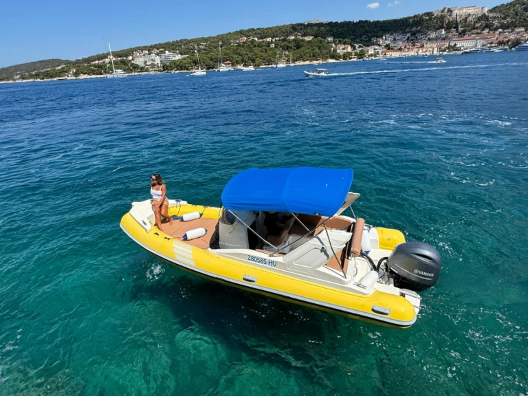 Wynajem Łódż półsztywna w Hvar - Solemar Solemar S 580