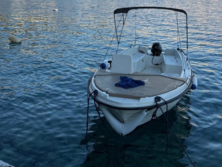 Wynajem łodzi Betina 500 w Hvar na SamBoat 