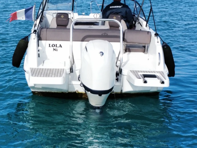 Wynajmij Motorówka z lub bez skippera Jeanneau w Antibes