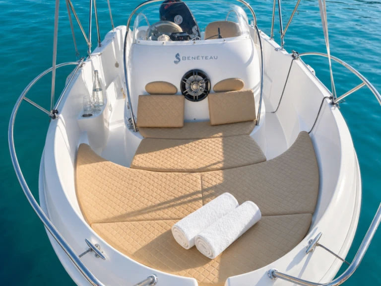 Wynajem łodzi Port d'Alicante tanio Flyer 550