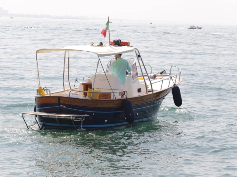 Wynajem w Salerno- Fratelli Aprea Sorrento 7,50 open cruise na SamBoat
