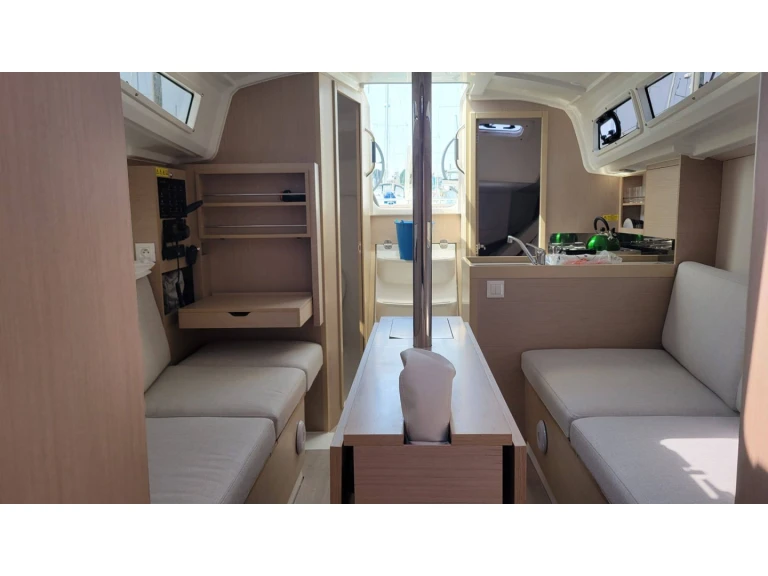 Wynajmij Żaglowiec z lub bez skippera Bénéteau w Saint-Quay-Portrieux