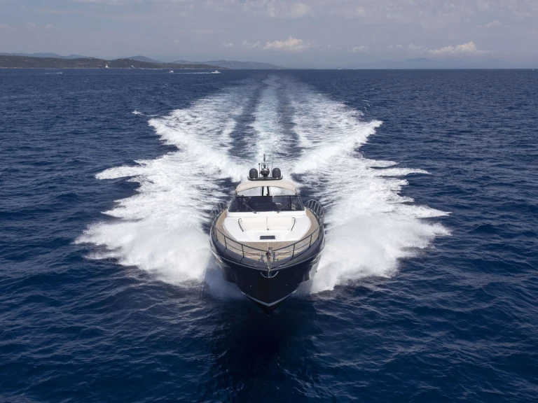 Luksusowy jacht do wynajmu w Saint-Tropez w najlepszej cenie