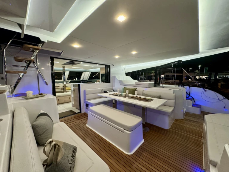 Wynajem łodzi Aventura yachts 45 w Marina El Portet de Dénia na SamBoat 