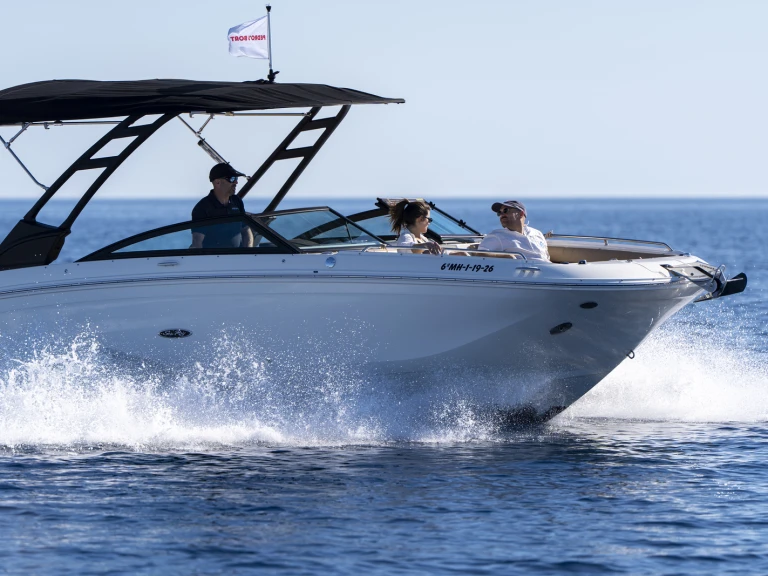 Wynajem Motorówka w Mahon Port - Sea Ray SDX 290