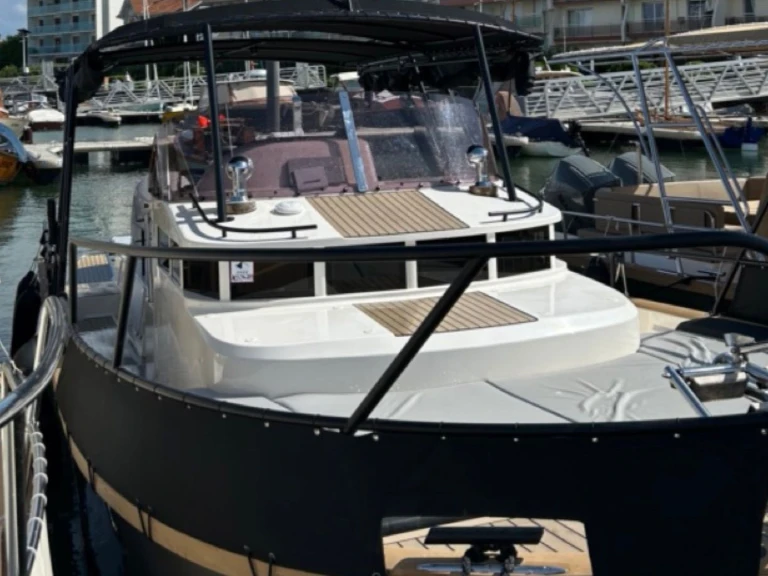 Beacher Beacher V10.2 Croisière między profesjonalistami a osobami prywatnymi w Arcachon