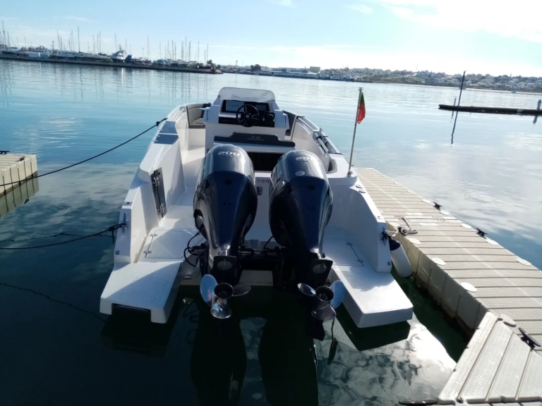Wynajmij Pacific Craft Pacific Craft 27 RX w Portimão