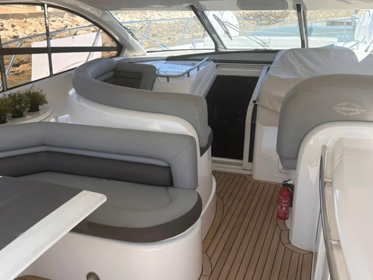 Wynajem Luksusowy jacht Sunseeker z patentem 