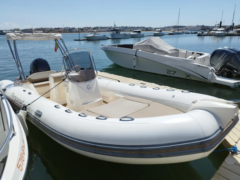 Wynajem łodzi Portimão tanio Tempest 650