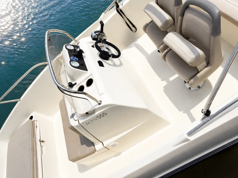 Wynajem łodzi Quicksilver Activ 555 Open w Port-Camargue na SamBoat 