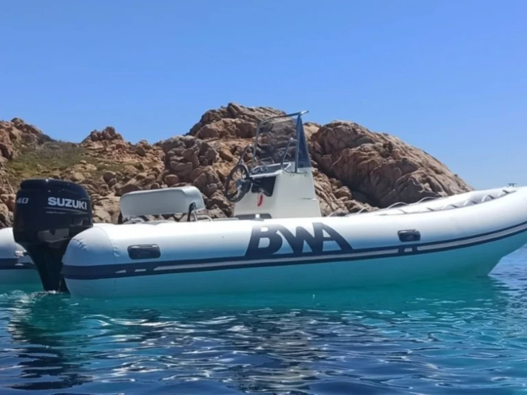 Wynajmij Bwa California 550 w Villasimius