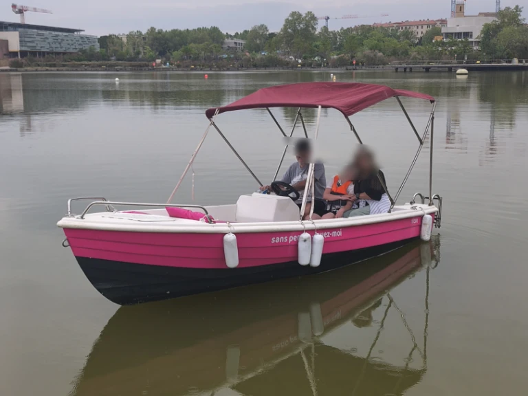 Wynajem łodzi Istres tanio Livia 450