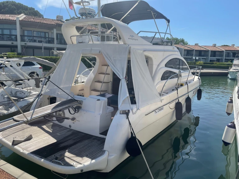 Wynajem łodzi Intermare 42 Fly w Port de Saint Tropez na SamBoat 