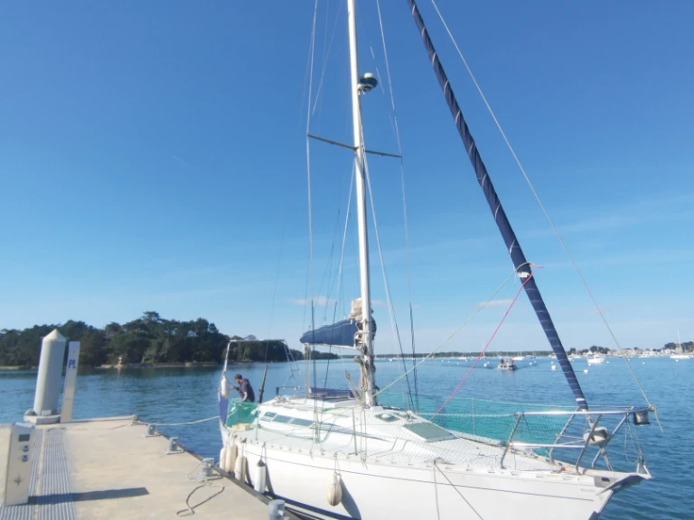 Wynajem Żaglowiec Gibert Marine z patentem 