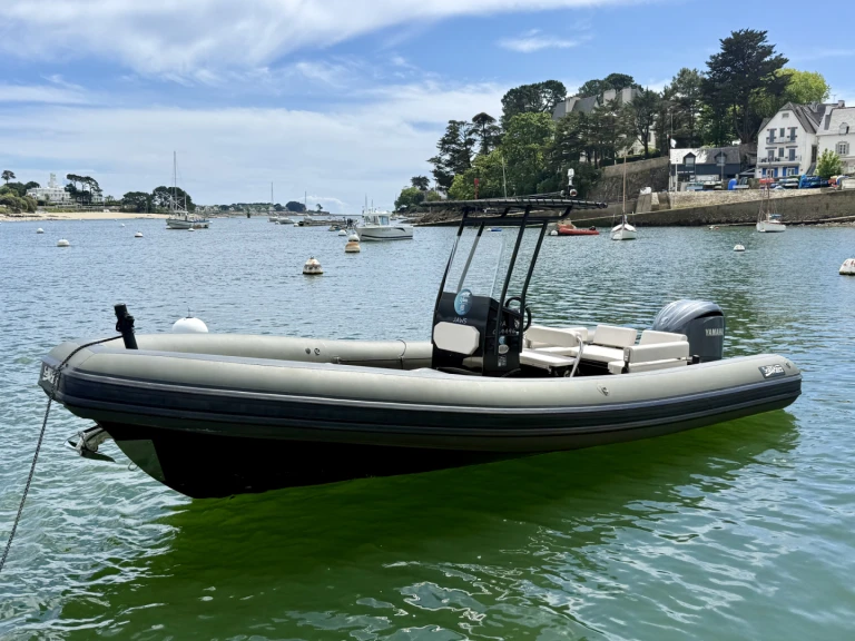 Wynajem łodzi Combrit tanio Sea Water Phantom 230