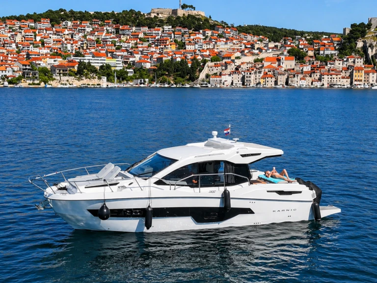 Wynajem łodzi Karnic s37x w Sibenik na SamBoat 