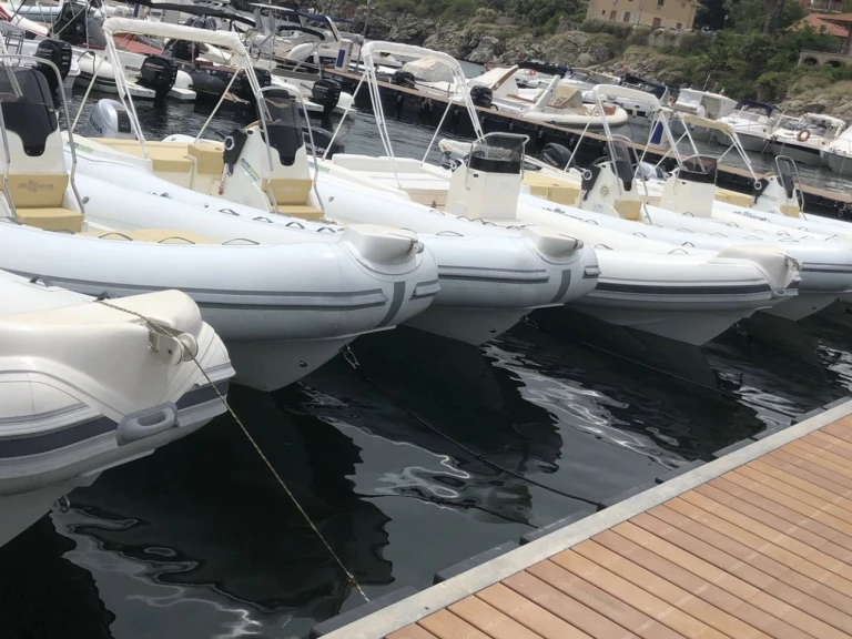 Wynajem łodzi Favignana tanio Wave 20