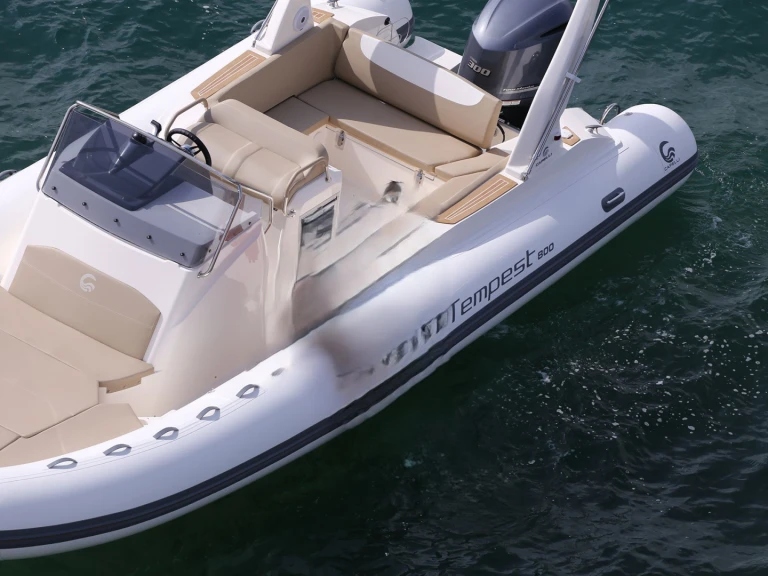 Wynajem w Hyeres- Capelli capelli 800 sun na SamBoat
