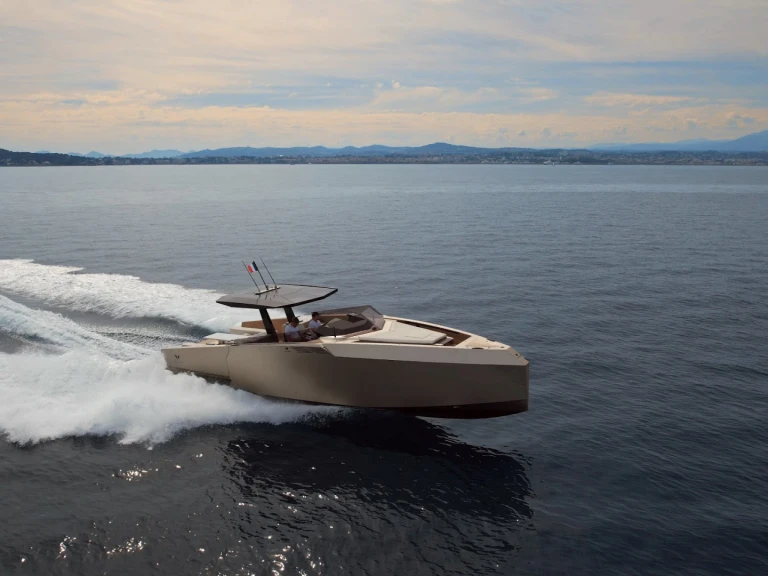 Wynajem Motorówka w Cannes - Alium 42 T Top