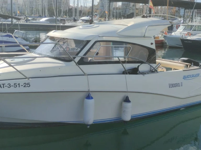 Wynajem łodzi Alicante tanio Activ 420 Cabin
