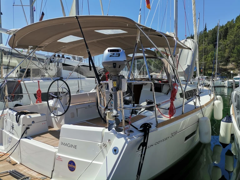 Wynajmij Jeanneau Sun Odyssey 389 w Palma de Mallorca