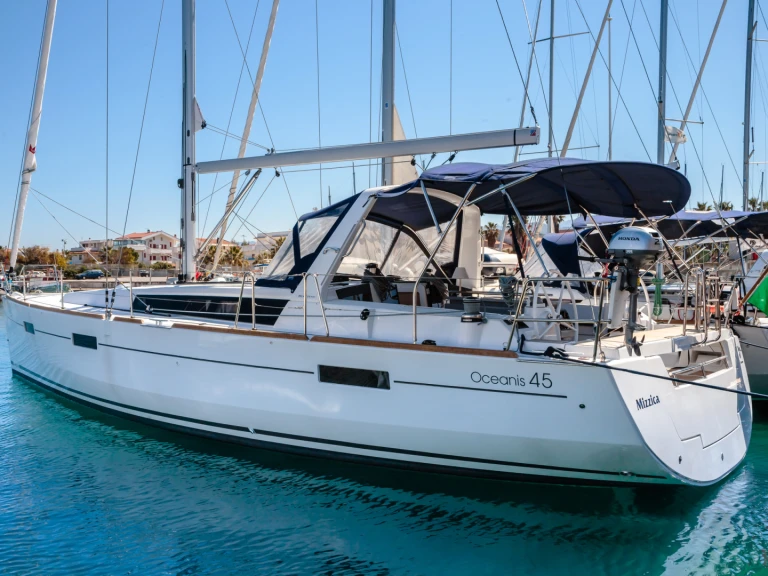 Wynajem w Villa San Giovanni- Bénéteau Oceanis 45 na SamBoat