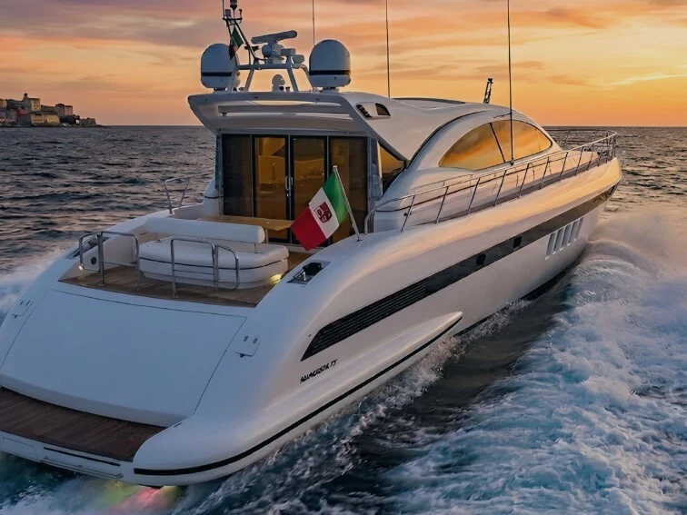 Wynajem w Castellammare di Stabia-  Mangusta 72 na SamBoat