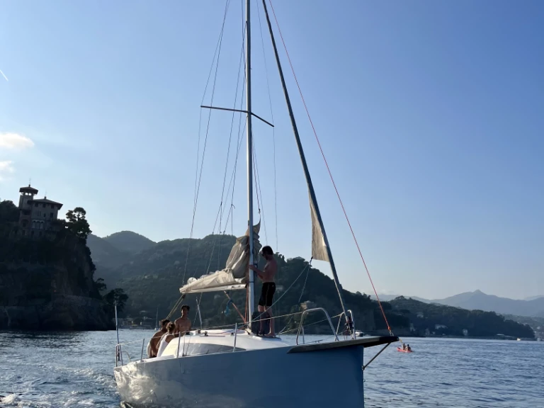 Wynajmij Viko 22s w Rapallo