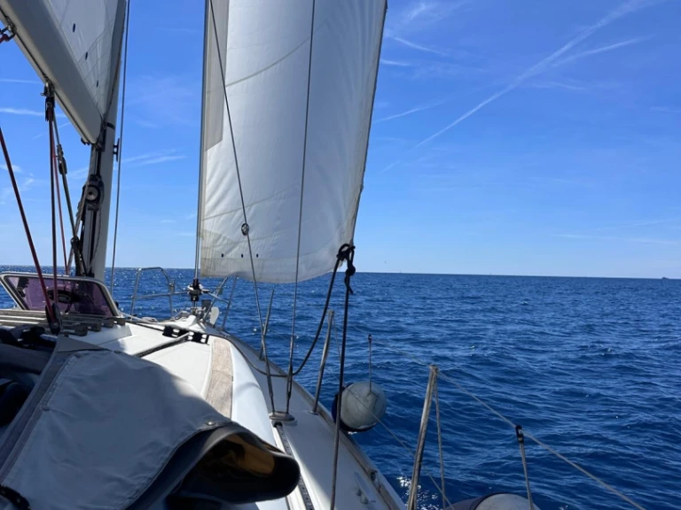 Wynajmij Jeanneau Sun Odyssey 36 w Monaco-Ville